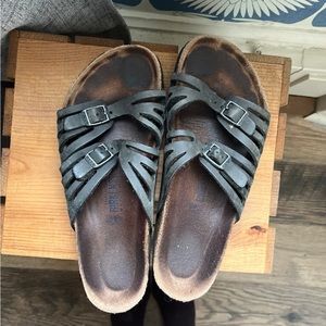 Birkenstocks 39